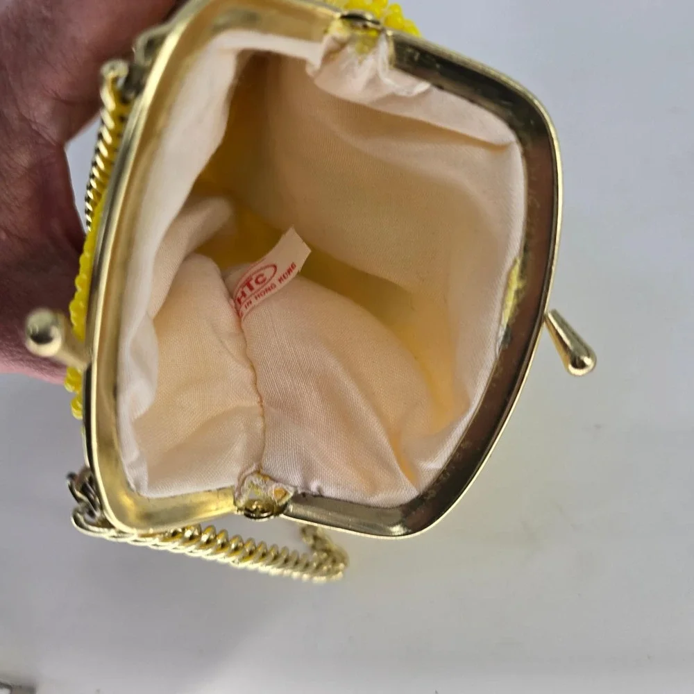 Vintage Thunderbird Indy 500 Beaded Souvenir Purse Yellow Fringe Kiss Lock‎
